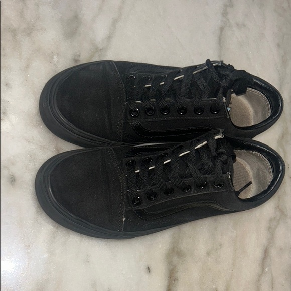 Vans Black Sneakers with Textured Knit Design - Picture 6 of 8